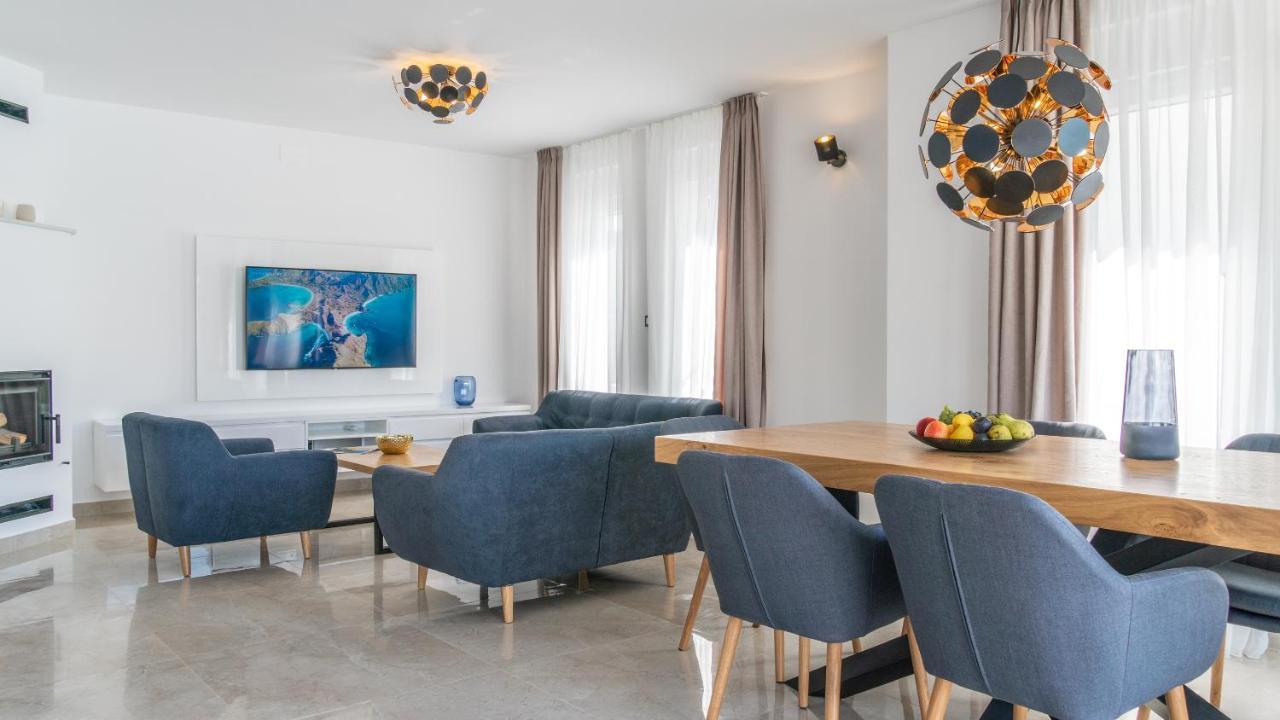 Villa Dea - Dein Rueckzugsort Am Meer Mit Beheiztem Pool Vrsi Dış mekan fotoğraf