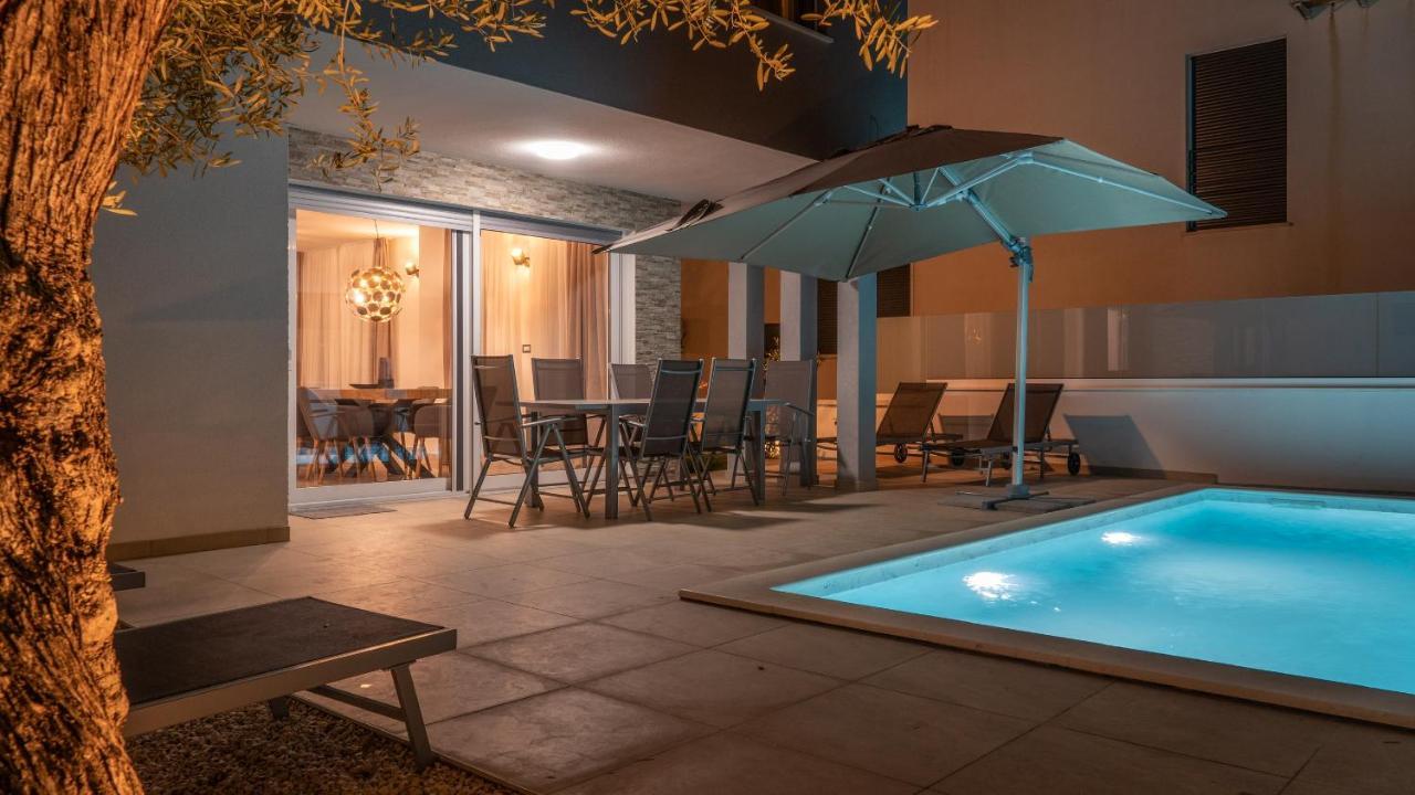 Villa Dea - Dein Rueckzugsort Am Meer Mit Beheiztem Pool Vrsi Dış mekan fotoğraf