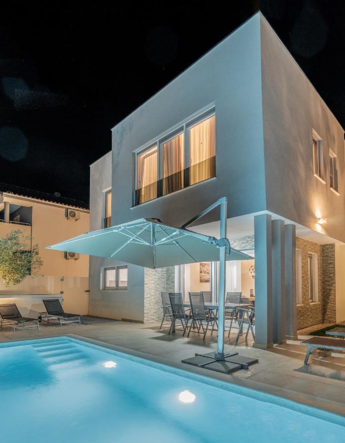 Villa Dea - Dein Rueckzugsort Am Meer Mit Beheiztem Pool Vrsi Dış mekan fotoğraf