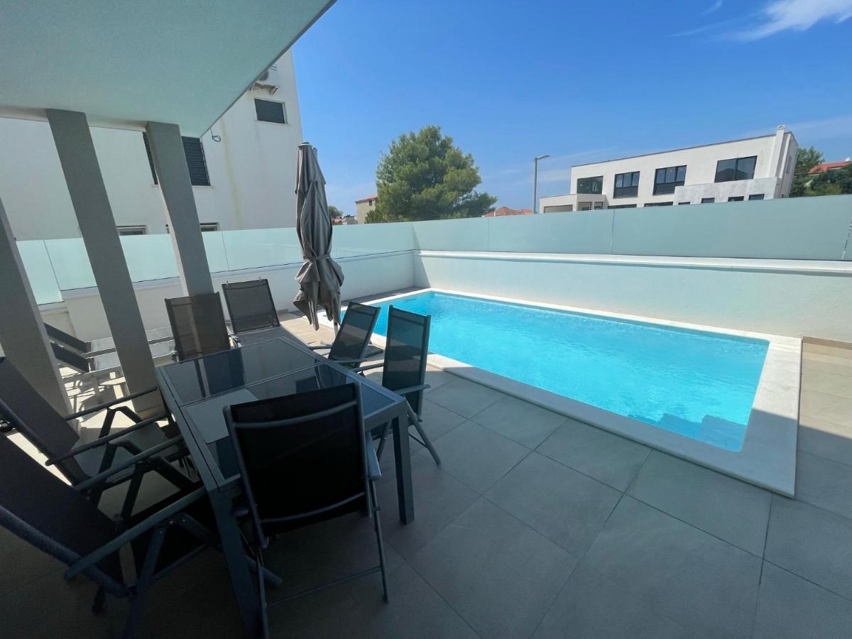 Villa Dea - Dein Rueckzugsort Am Meer Mit Beheiztem Pool Vrsi Dış mekan fotoğraf