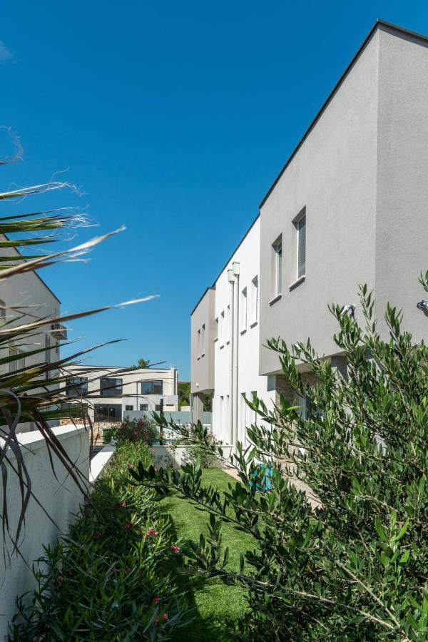 Villa Dea - Dein Rueckzugsort Am Meer Mit Beheiztem Pool Vrsi Dış mekan fotoğraf